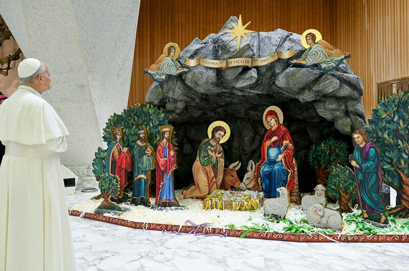 Рождественский вертеп в защиту жизни и призыв к миру на площади Святого Петра