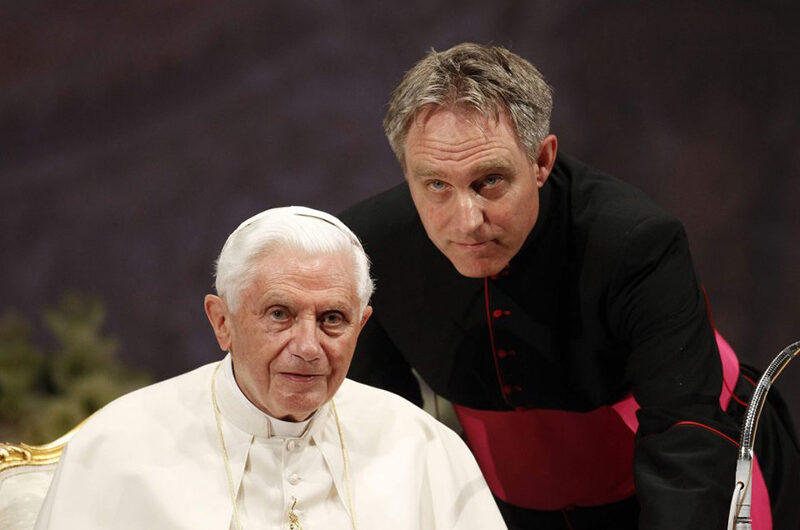 Архиепископ Георг Генсвайн надеется на открытие процесса беатификации Бенедикта XVI и молится о его заступничестве