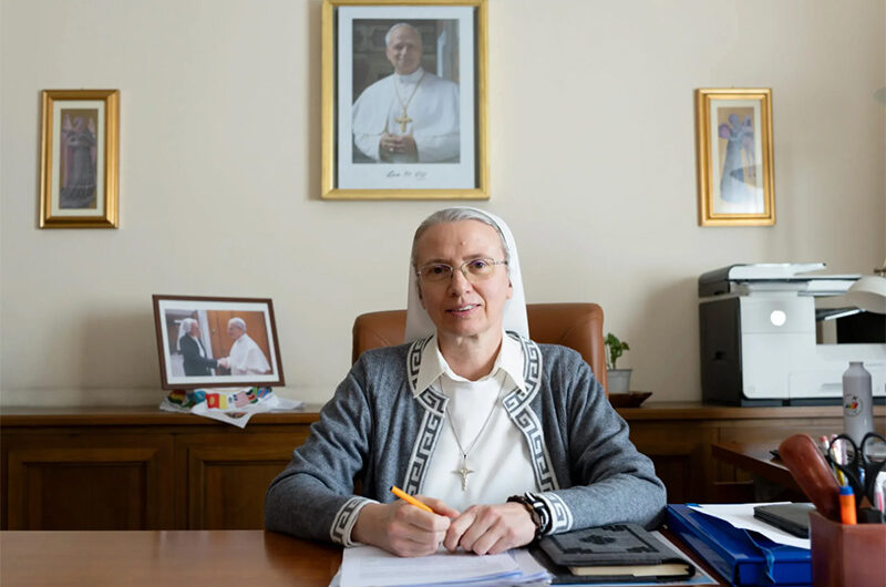 Интервью с сестрой Брамбиллой, первой женщиной-префектом в Римской курии