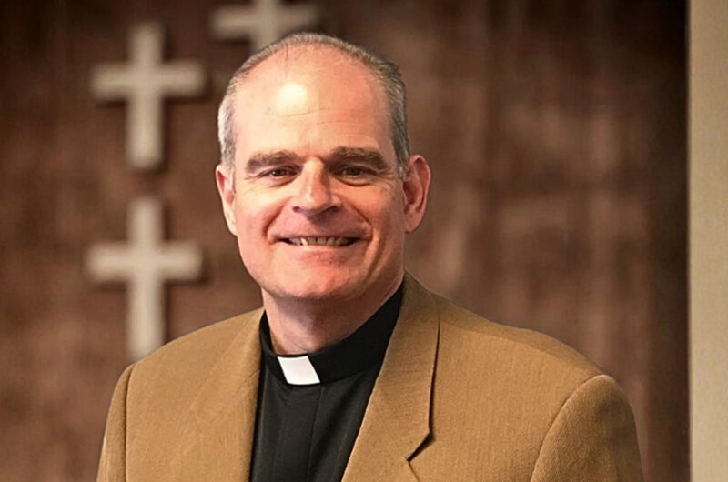 Католический священник помог написать этический кодекс Anthropic в области искусственного интеллекта